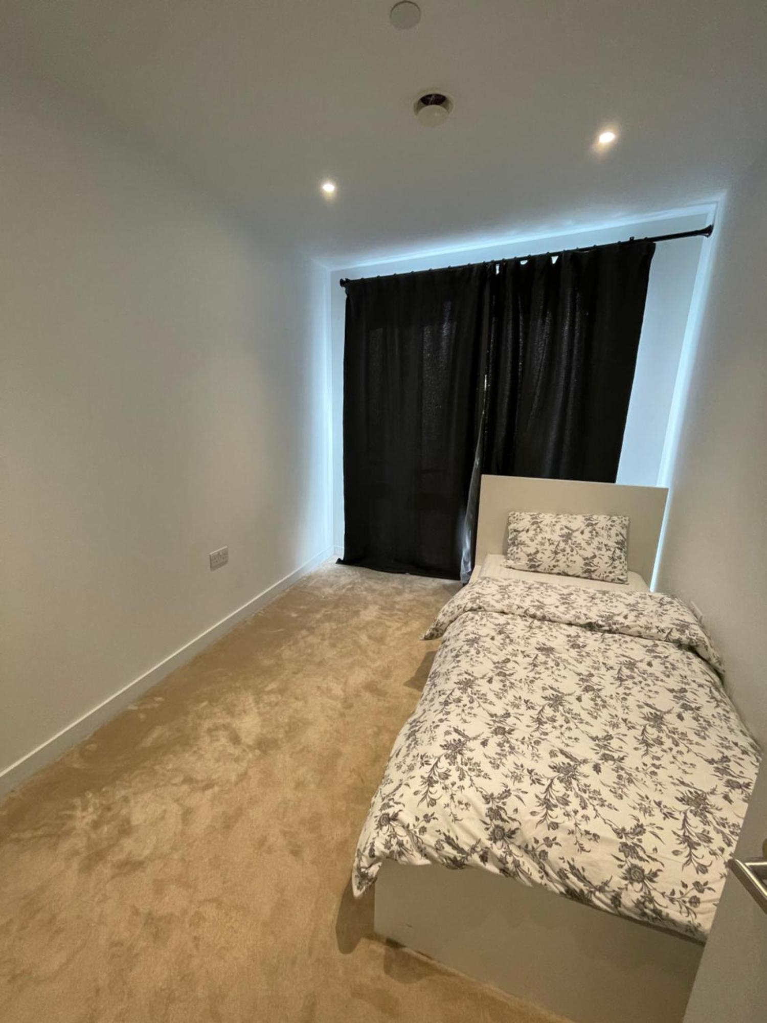 Luxury Apartment Лондон Екстериор снимка