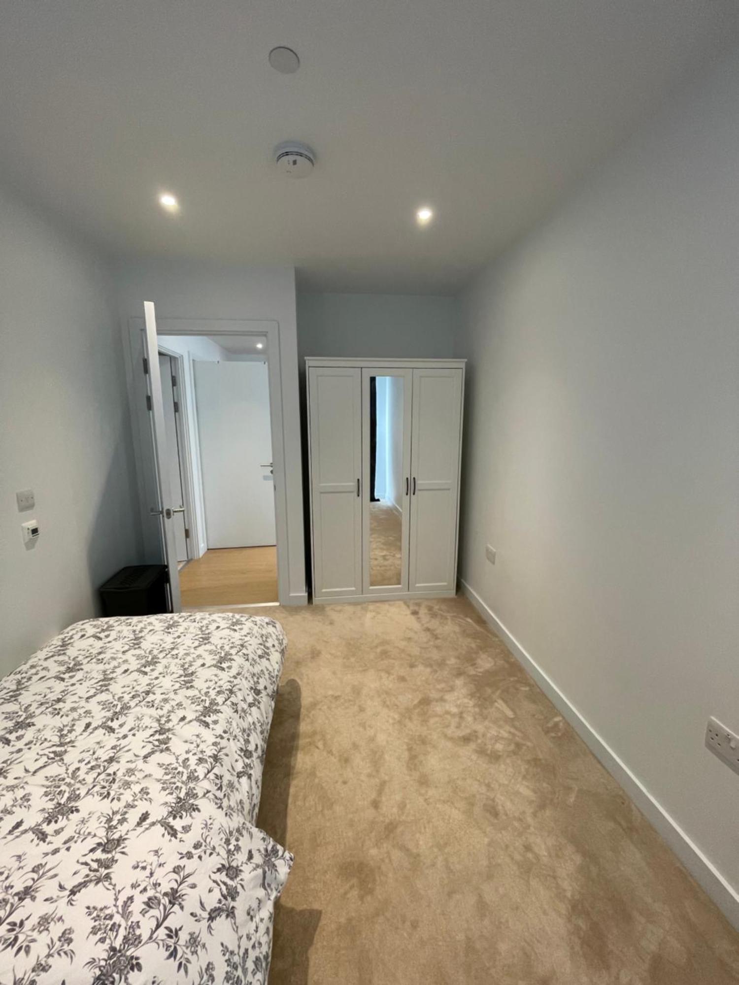 Luxury Apartment Лондон Екстериор снимка